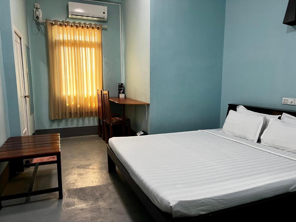Song Of Travel Hostel Nyaung Shwe Exterior photo