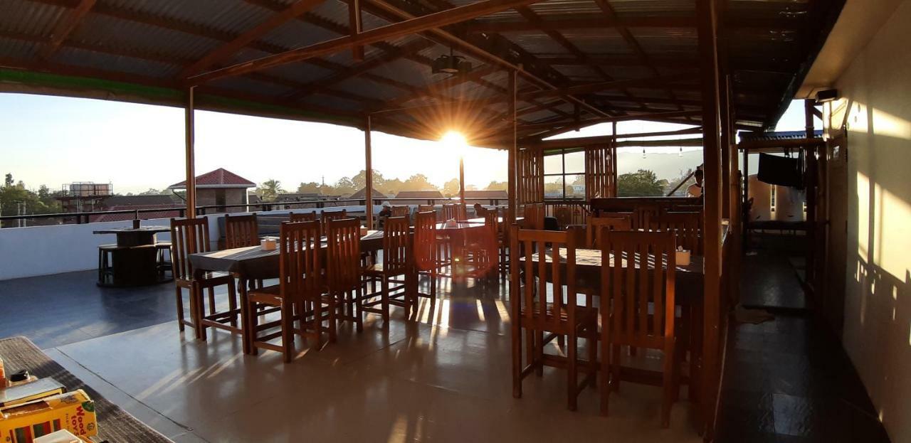 Song Of Travel Hostel Nyaung Shwe Exterior photo